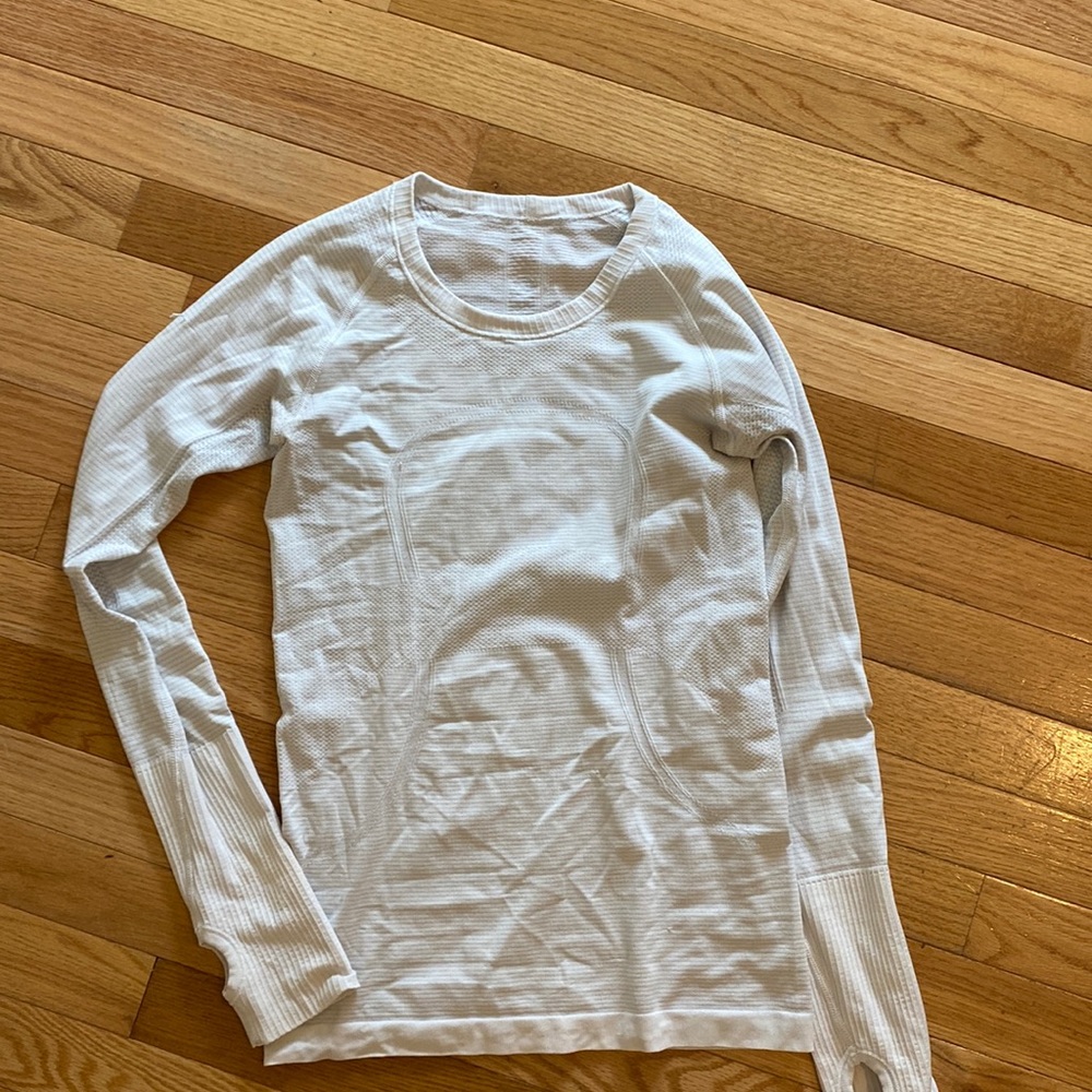 Lululemon swiftly tech long sleeve